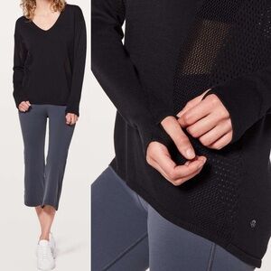Lululemon Still Movement Black Sweater Perforated‎ Open Hold Knit Size 8 V-Neck